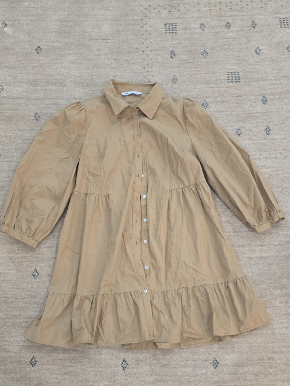 Zara Tan Button-Front Midi Dress with Puff Sleeves - Picture 3 of 5